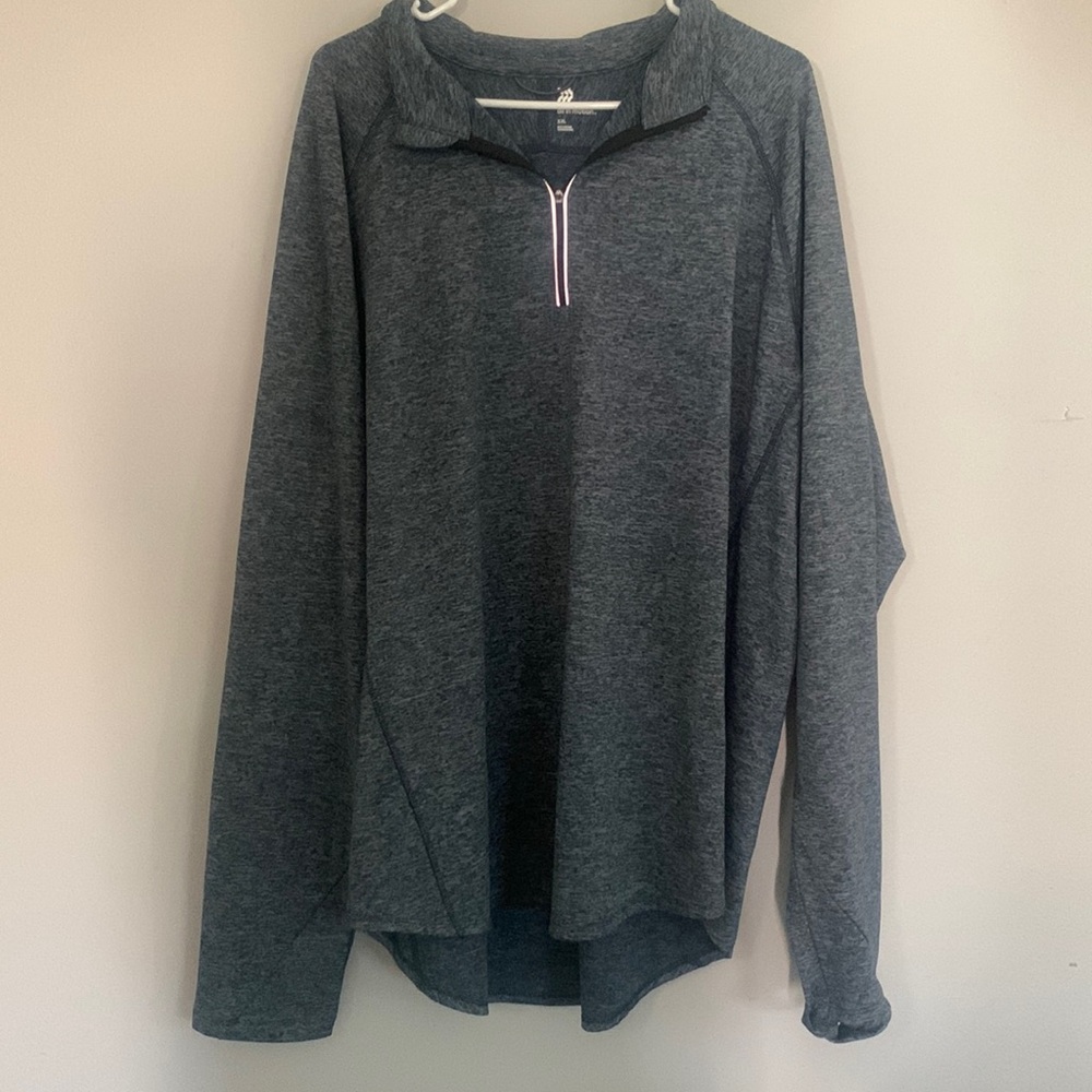 All in motion men’s sweater